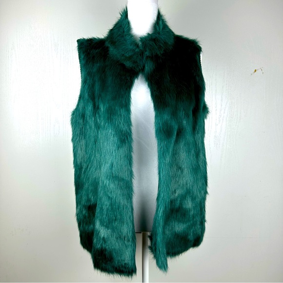 MICHAEL Michael Kors Jackets & Blazers - MICHAEL Michael Kors Women’s Faux Fur Knit Vest Size L